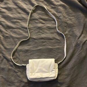H&M-shoulder bag.